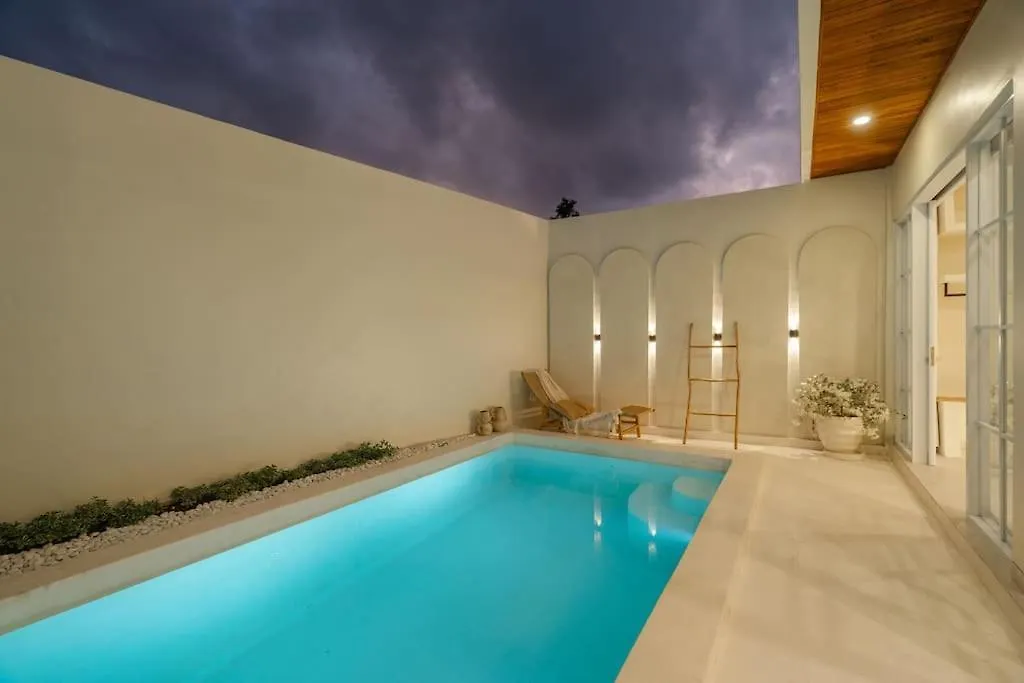 Casa Del Sol Luxurious Uluwatu 2Br Villa -Pool & Balcony Jimbaran  Jimbaran (Bali)